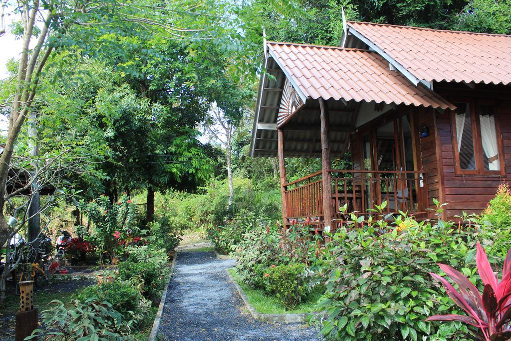 Lanta Happy Hill Hotel Ko Lanta Kültér fotó