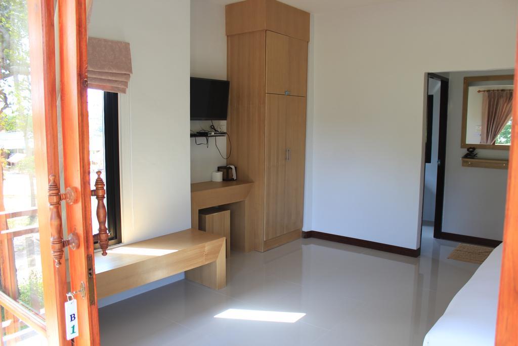 Lanta Happy Hill Hotel Ko Lanta Szoba fotó
