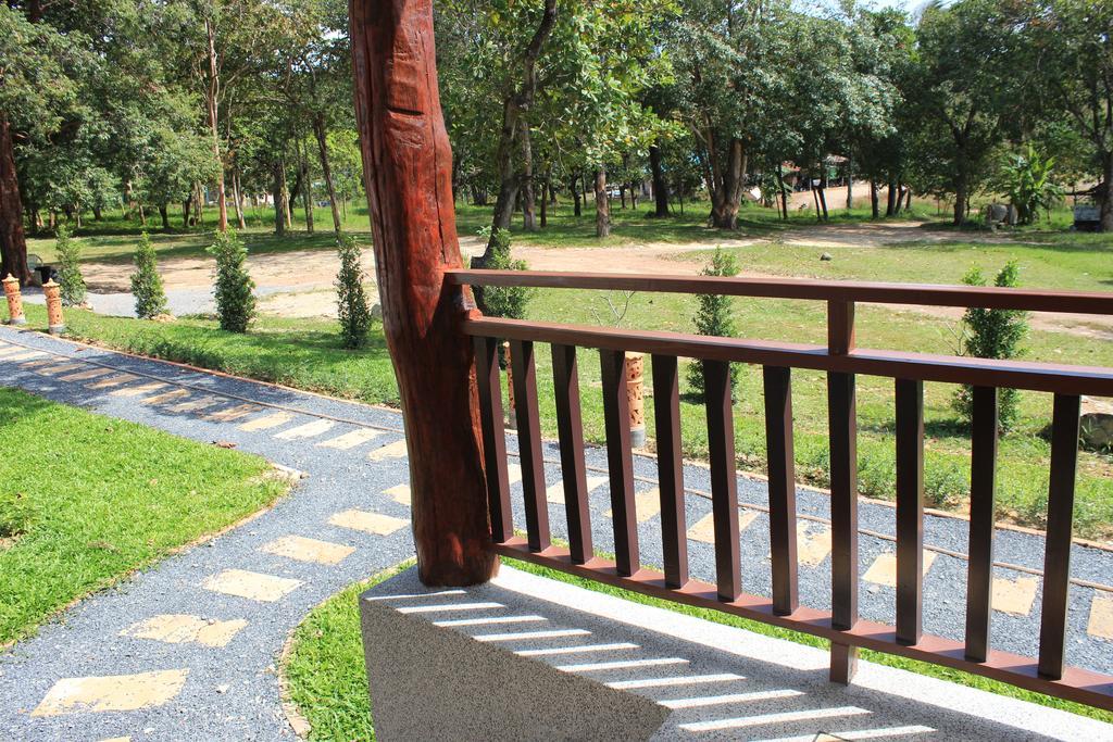 Lanta Happy Hill Hotel Ko Lanta Kültér fotó
